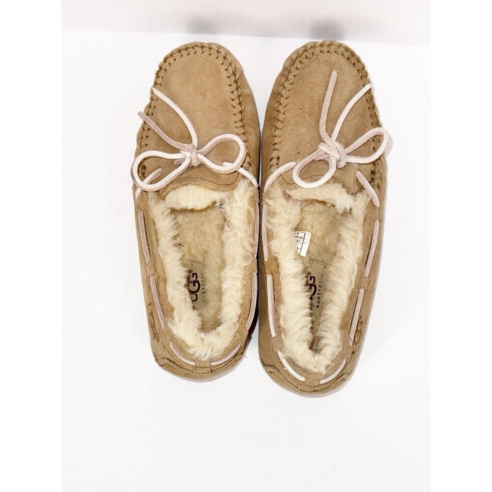 Ugg Slipper Women 6 Dakota Moccasin Beige Suede Sheepskin Fur Cozy Comfy Slip On - Picture 6 of 14